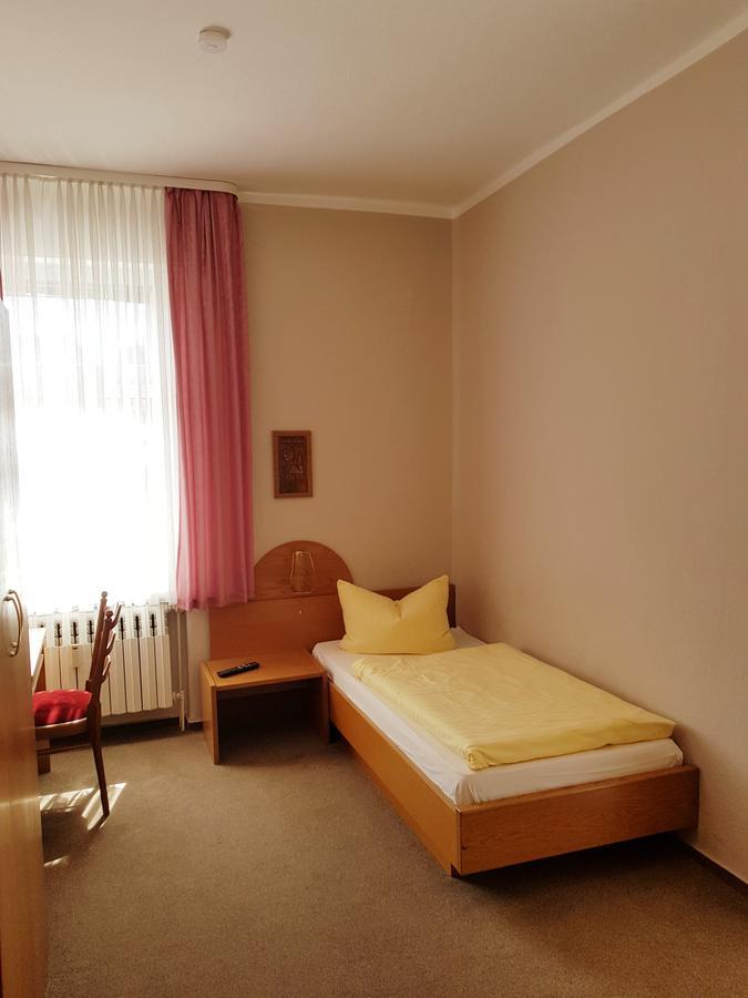 Hotel-Cafe Am Rathaus Gardelegen Luaran gambar