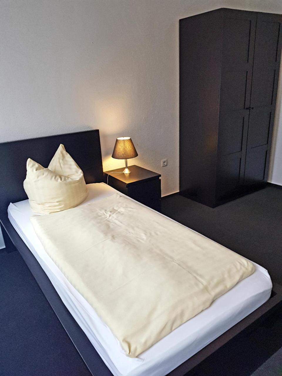 Hotel-Cafe Am Rathaus Gardelegen Luaran gambar