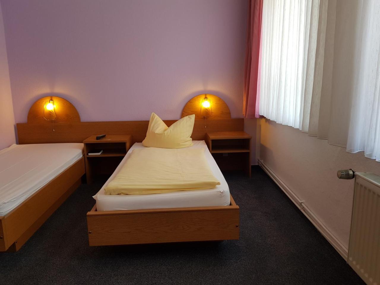 Hotel-Cafe Am Rathaus Gardelegen Luaran gambar